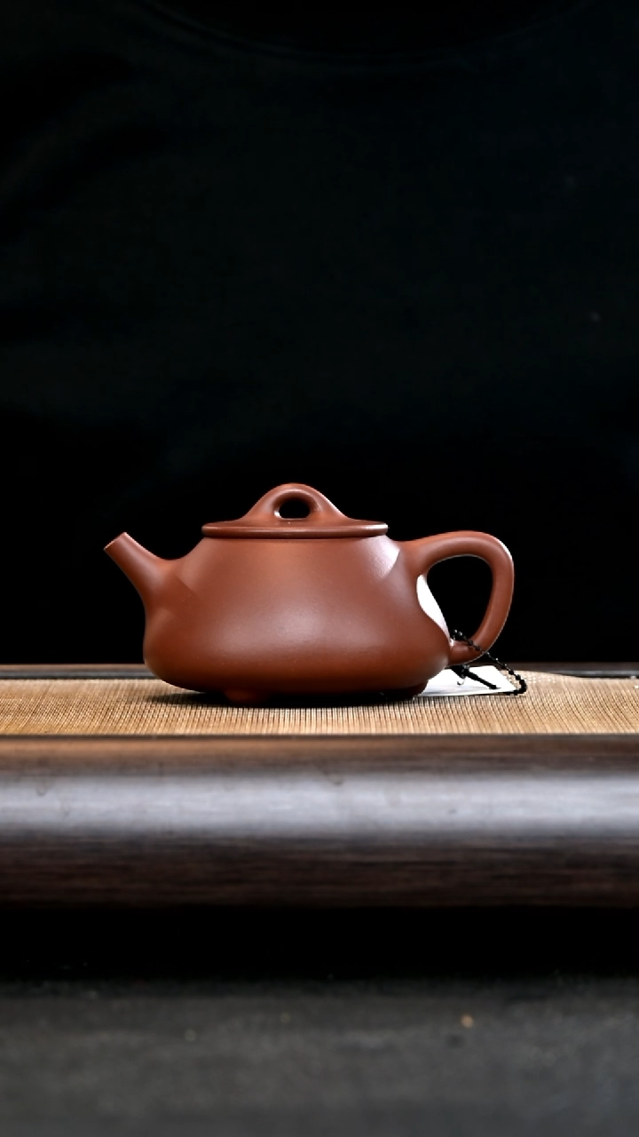 【闪购商品】紫砂茶壶Aj2456 平盖石瓢 红紫泥