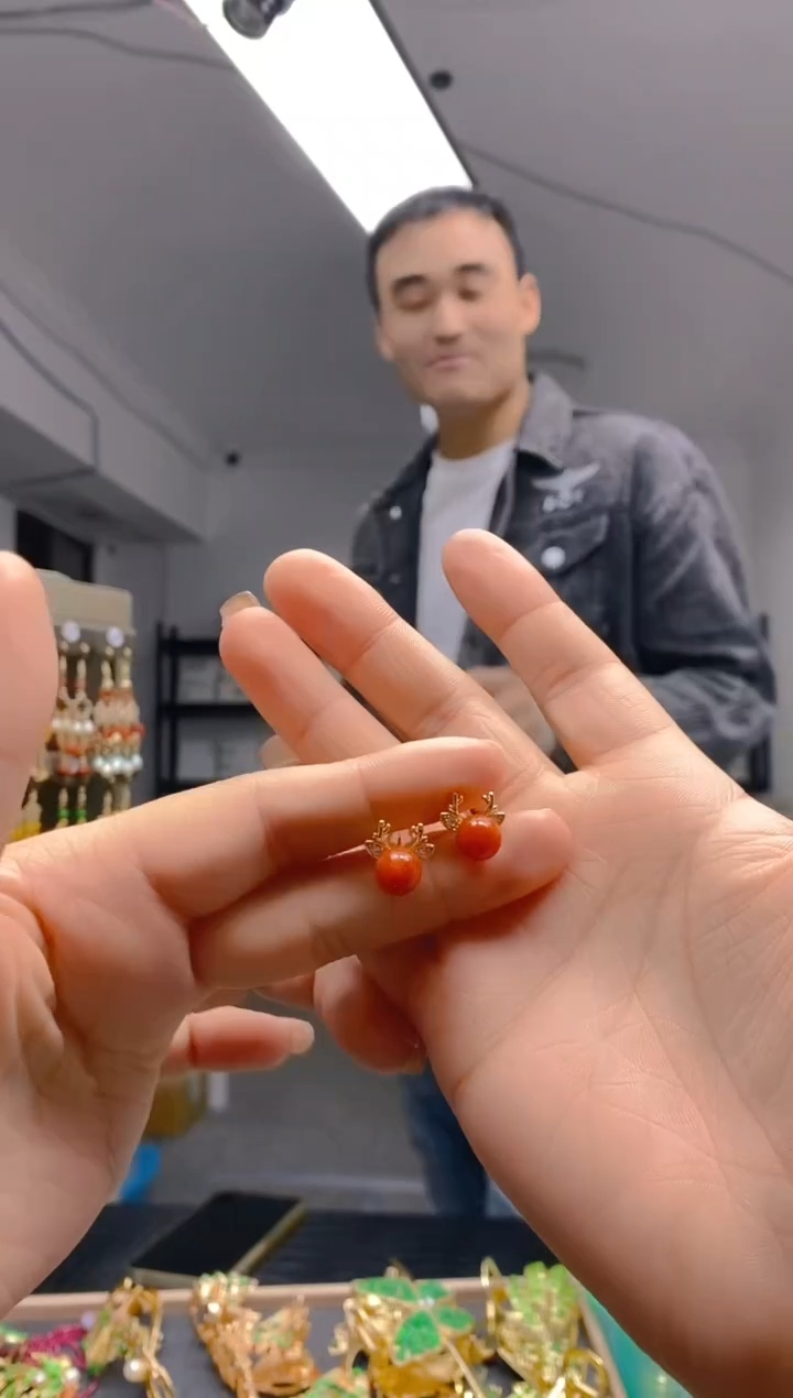 【闪购商品】翡翠耳饰合金062翡翠耳钉