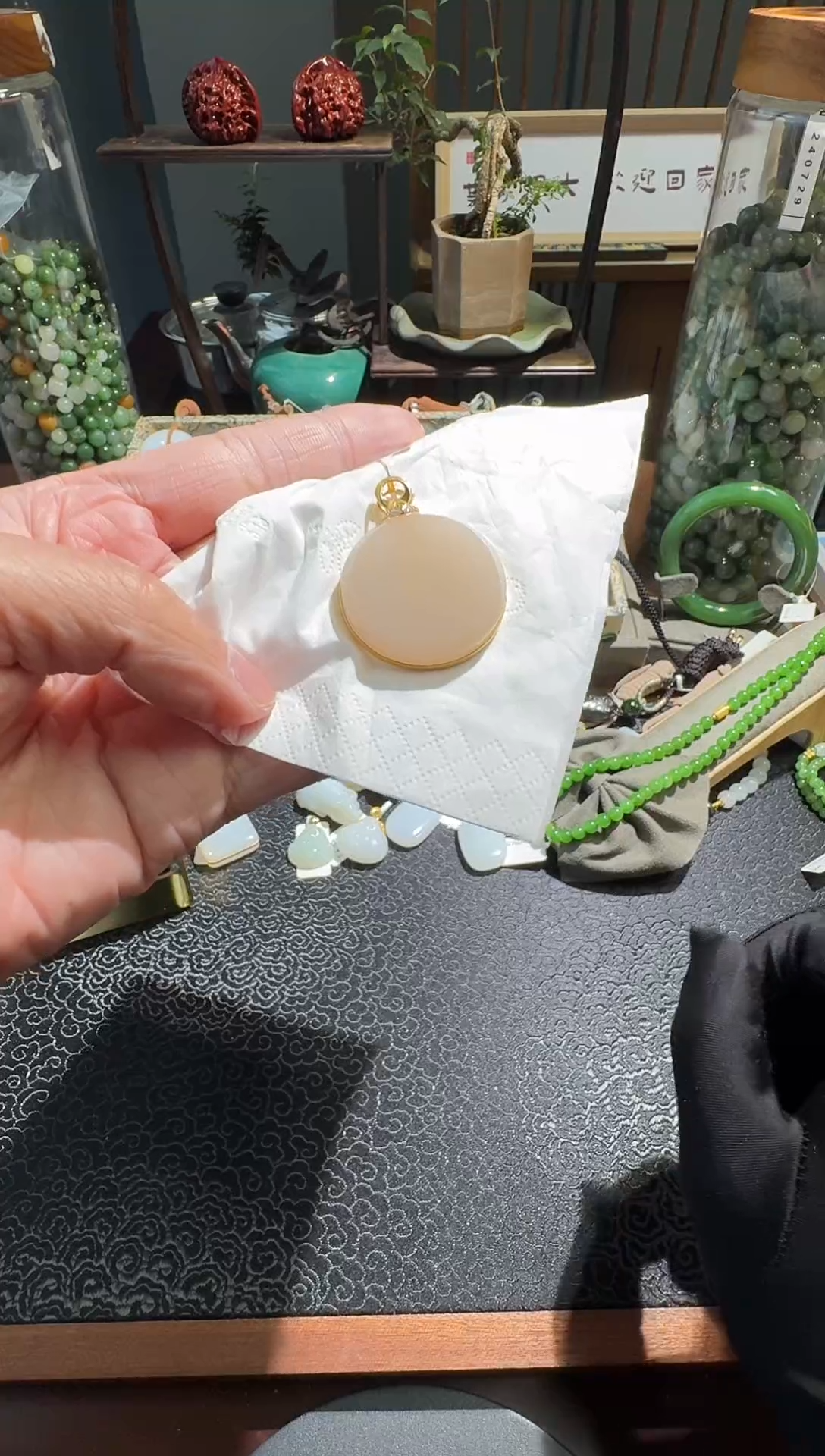 【闪购商品】和田玉吊坠(不含链)18K金镶嵌藕粉圆牌吊坠