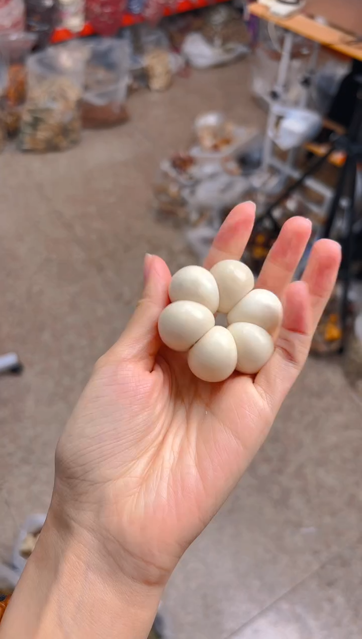 吊坠菩提根/象牙果大卡白色山竹手捻 