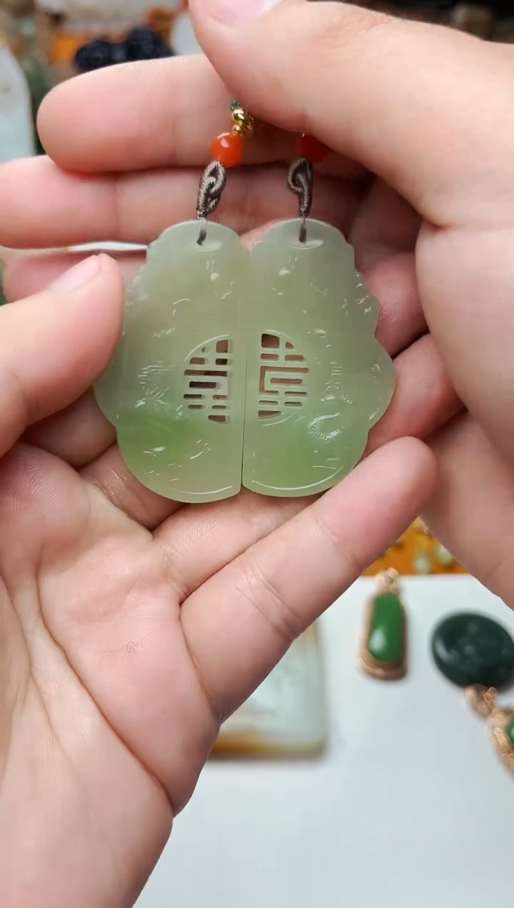 【闪购商品】和田玉颈饰未镶嵌龙凤牌01