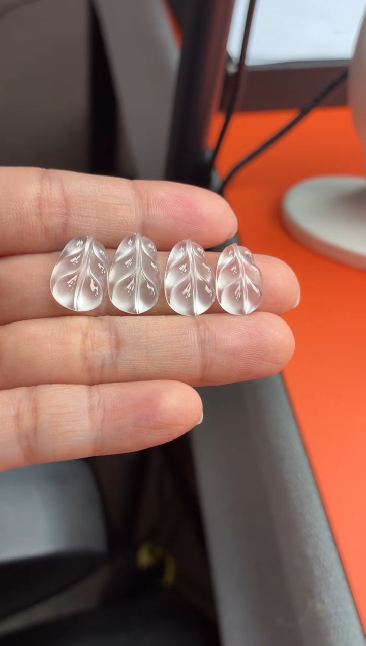 吊坠(不含链)未镶嵌翡翠4 叶子 15.9 10.9 4.4