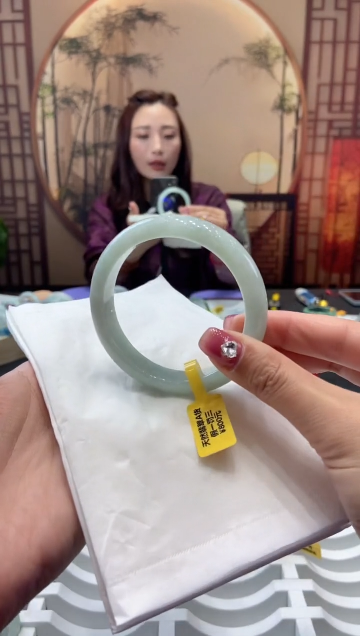 【闪购商品】翡翠手镯未镶嵌00006025