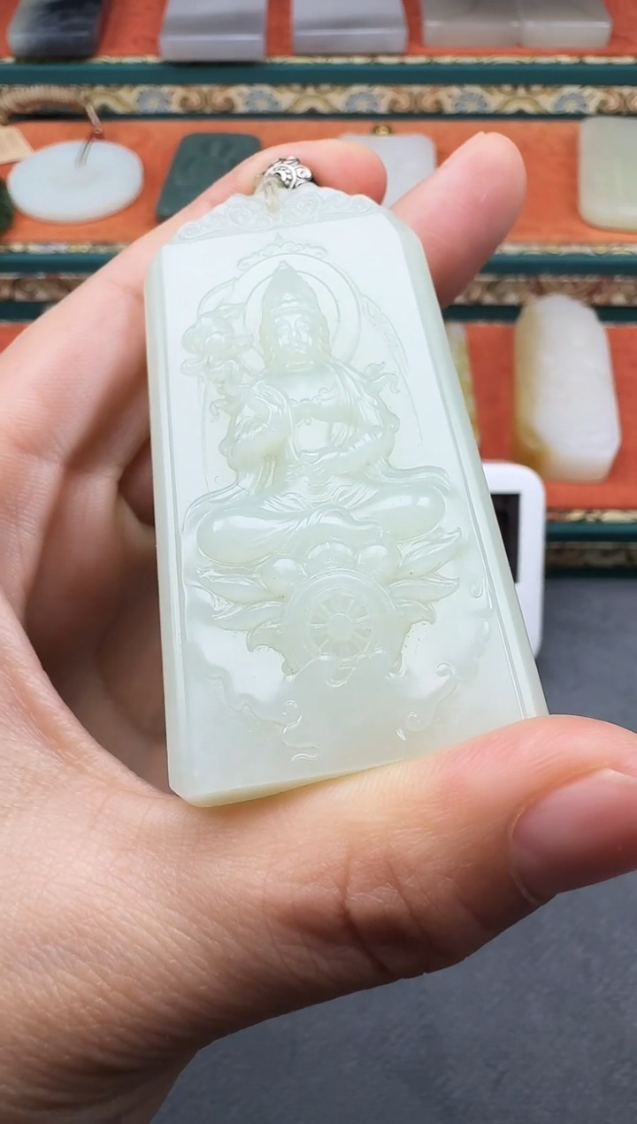 和田玉未镶嵌颈饰多多