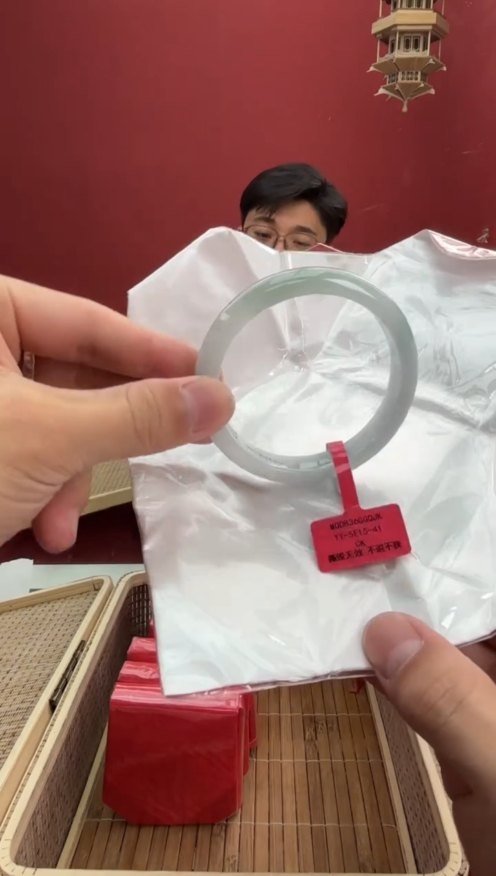 翡翠手镯未镶嵌13手镯