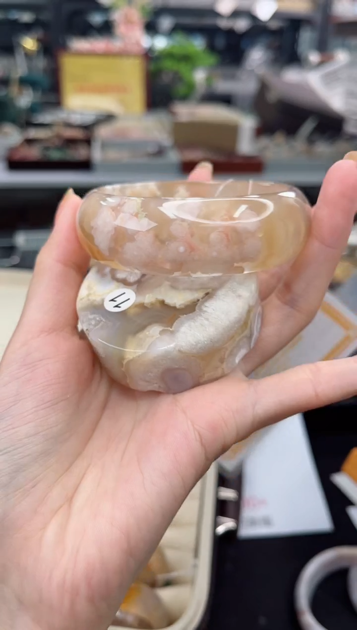 【闪购商品】石英质玉手镯未镶嵌62圈口（赠品镯心）6230610