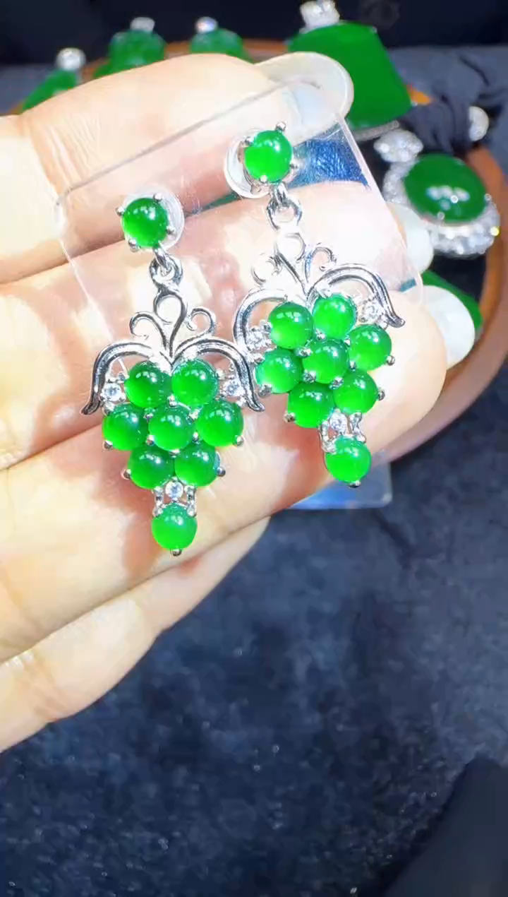 未镶嵌定制翡翠翡翠耳环92