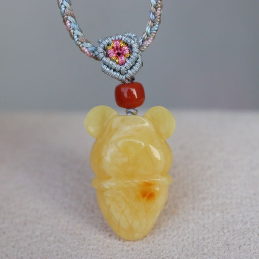 【俄料】浓蜡黄白妖花蜜蜡‘冰激凌熊’吊坠 手工编绳27.2*11.7mm2.99