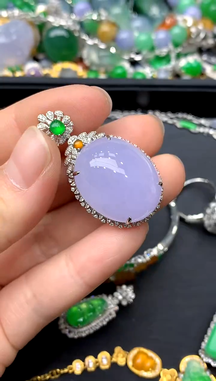 颈饰18K金镶嵌翡翠415-中国好珍宝