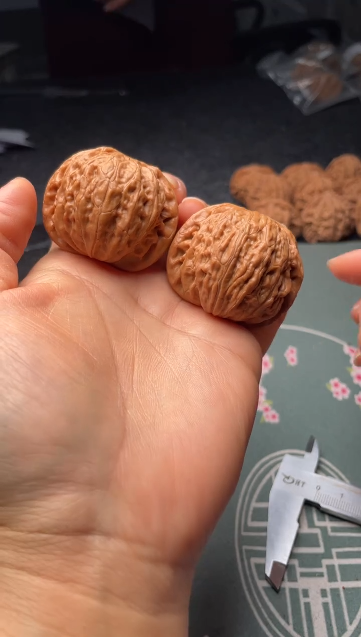 把件文玩核桃w69  铁锤 43尺