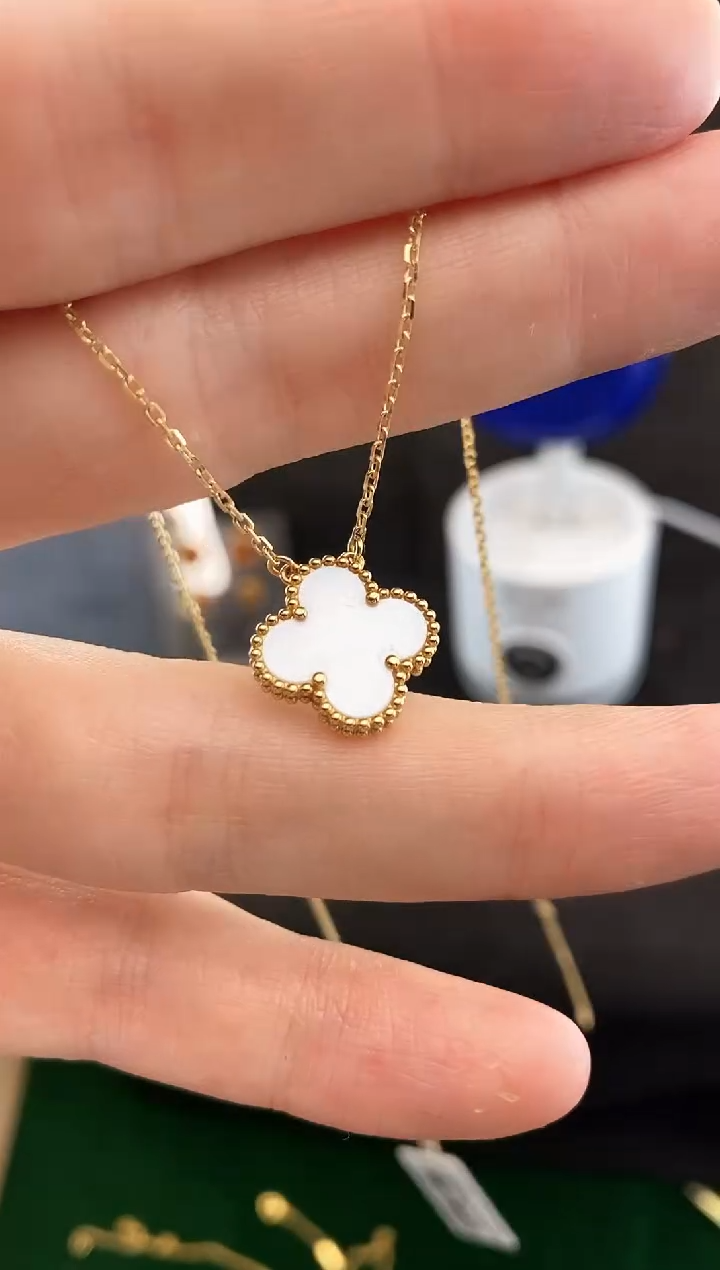 【闪购商品】贝壳（贝母）项链18K金镶嵌.