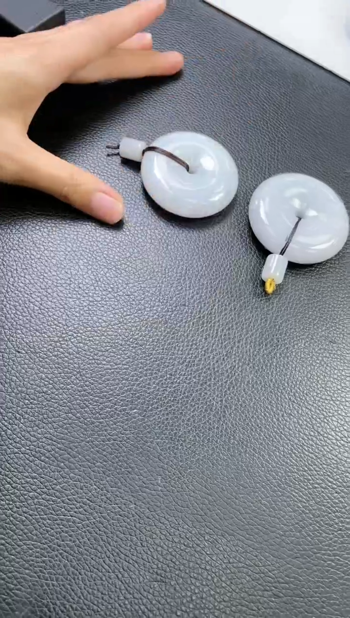 【闪购商品】翡翠挂件未镶嵌大平安扣多样性发一件