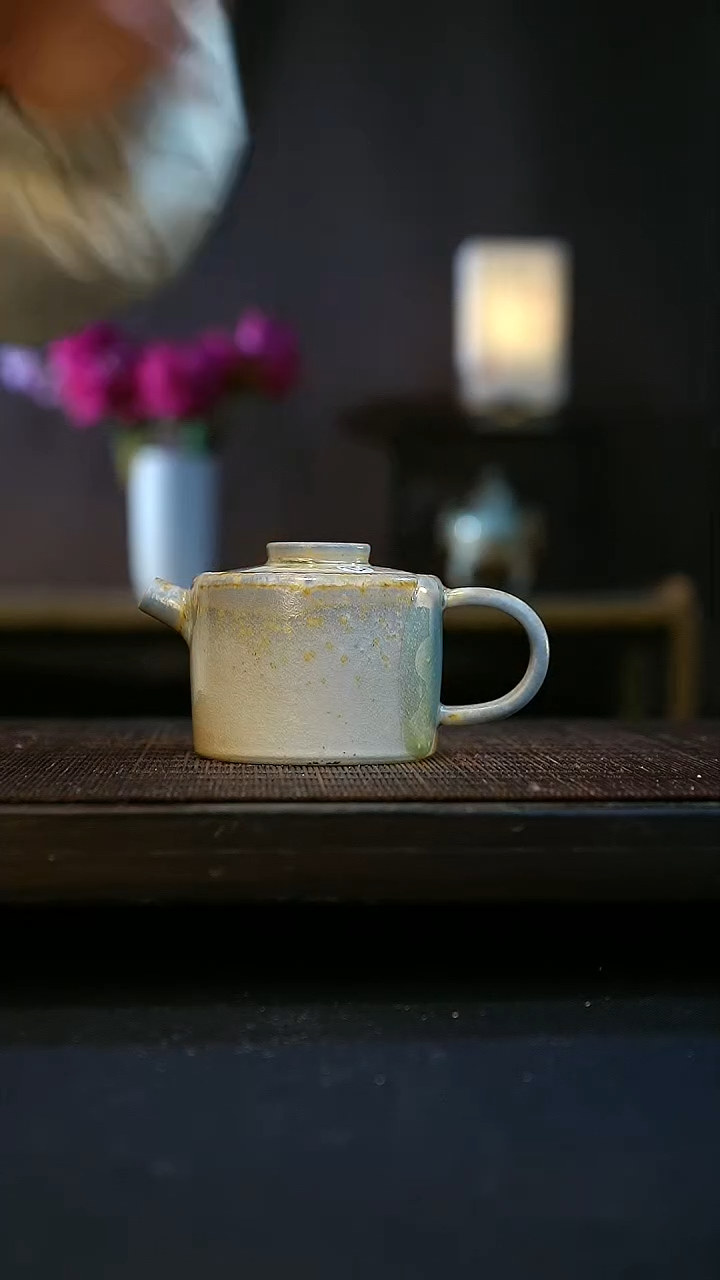 【闪购商品】壶472号容量100-110ML