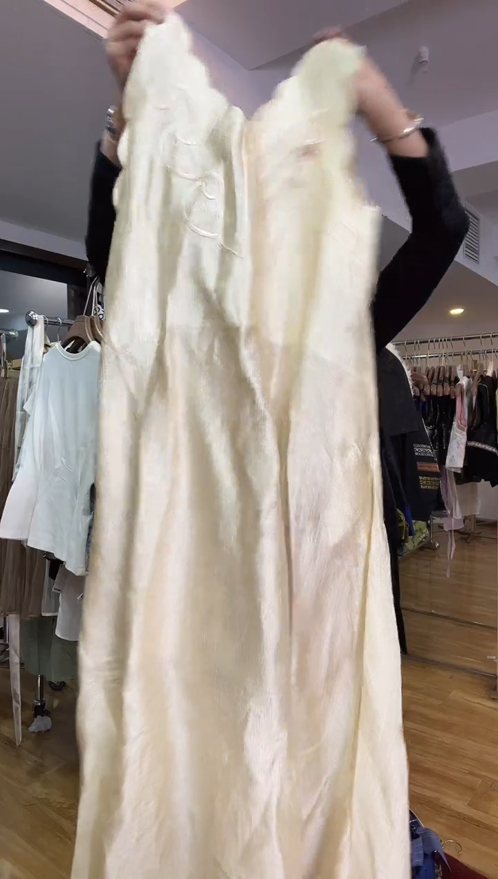 吊带裙       L码        160斤（没有腰带）