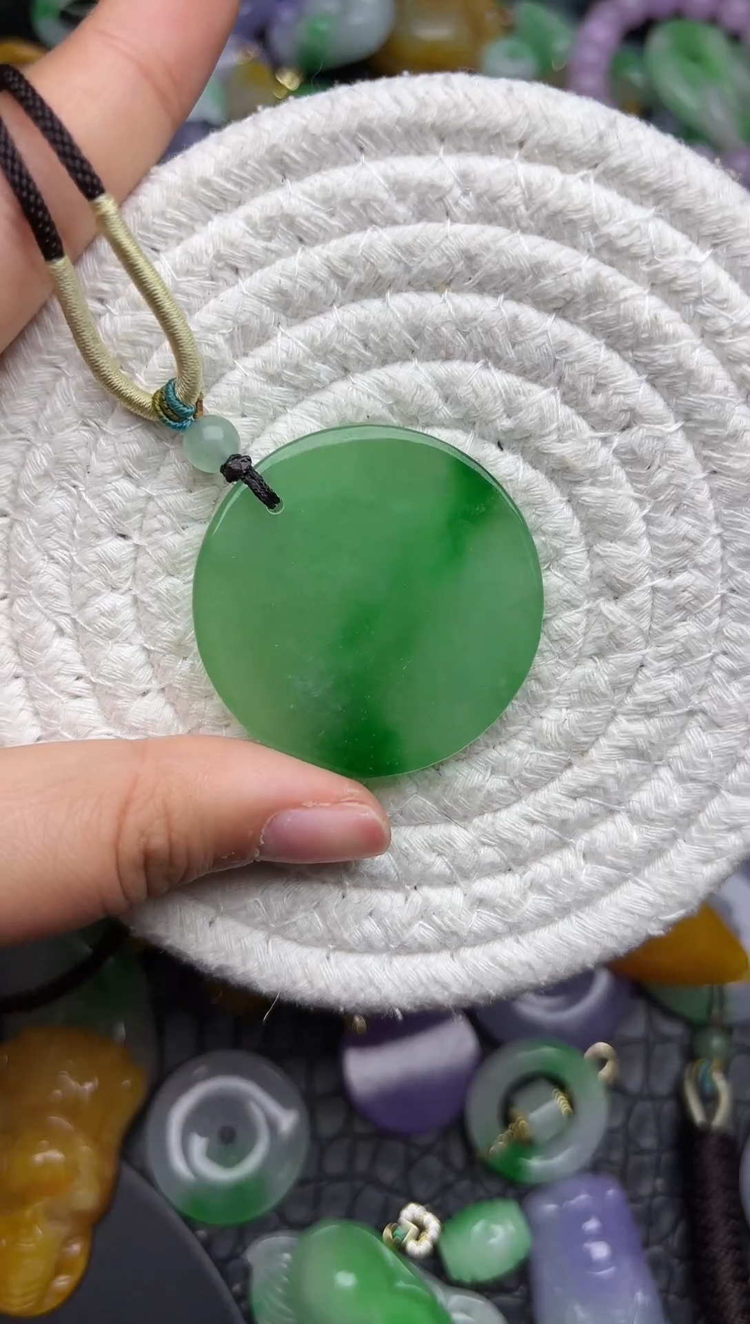 颈饰未镶嵌翡翠缅甸翡翠吊坠