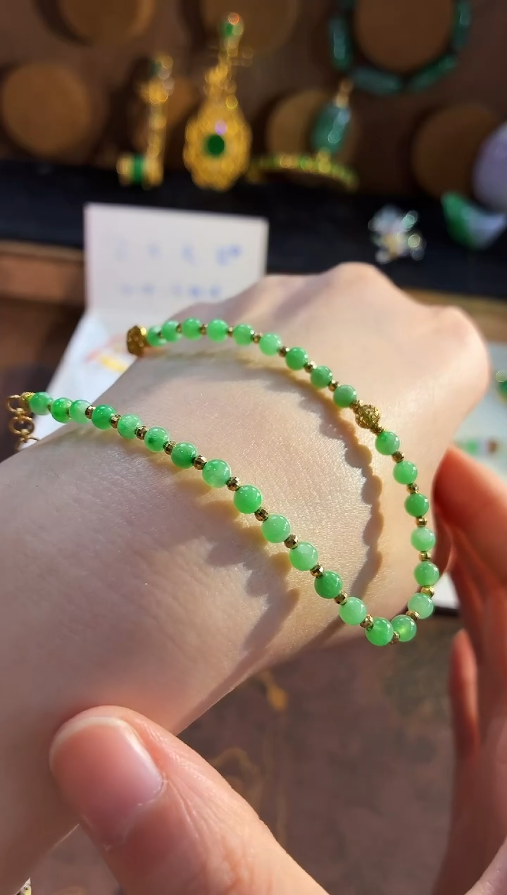 18K金镶嵌手链翡翠手链