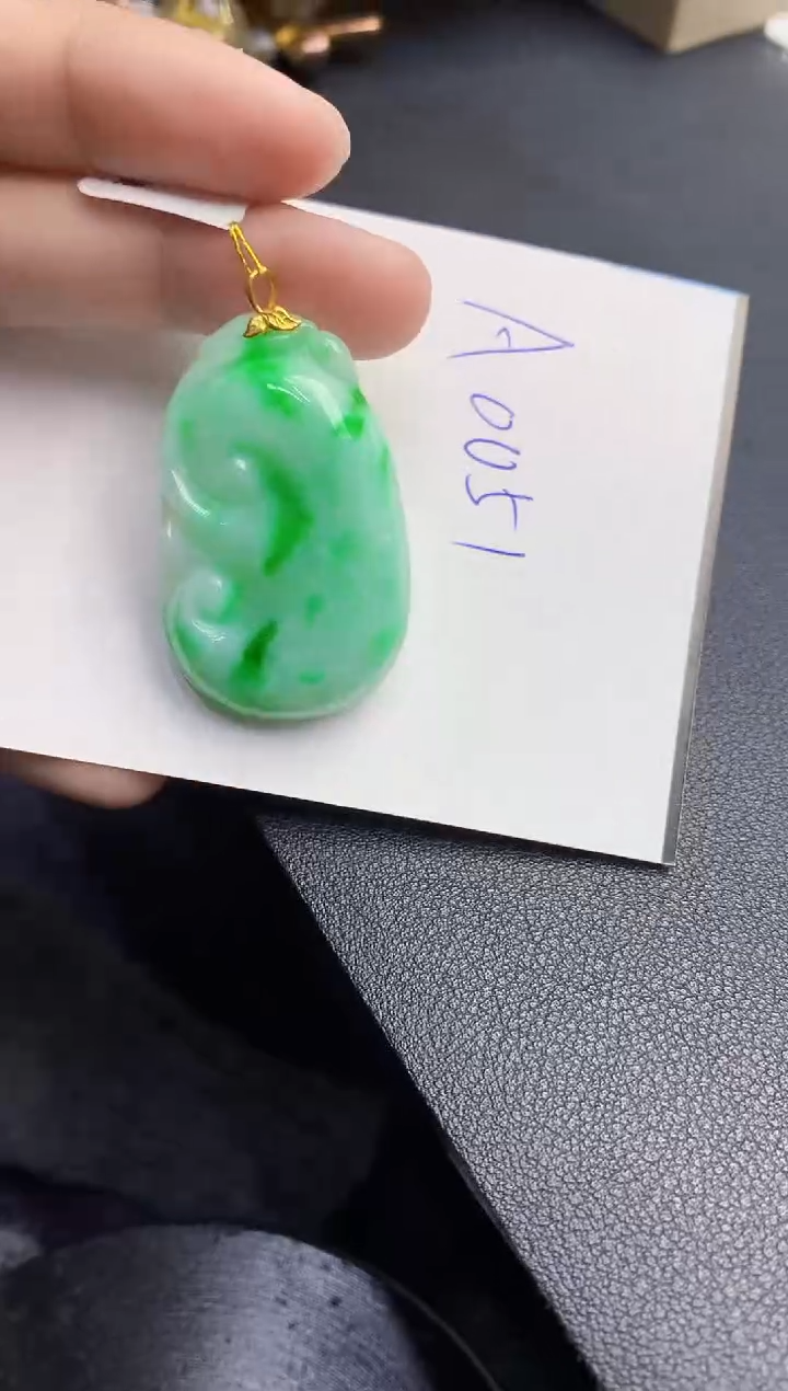 【闪购商品】翡翠颈饰18K金镶嵌000000000