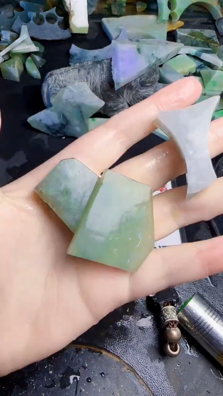 未镶嵌挂件翡翠天然翡翠010