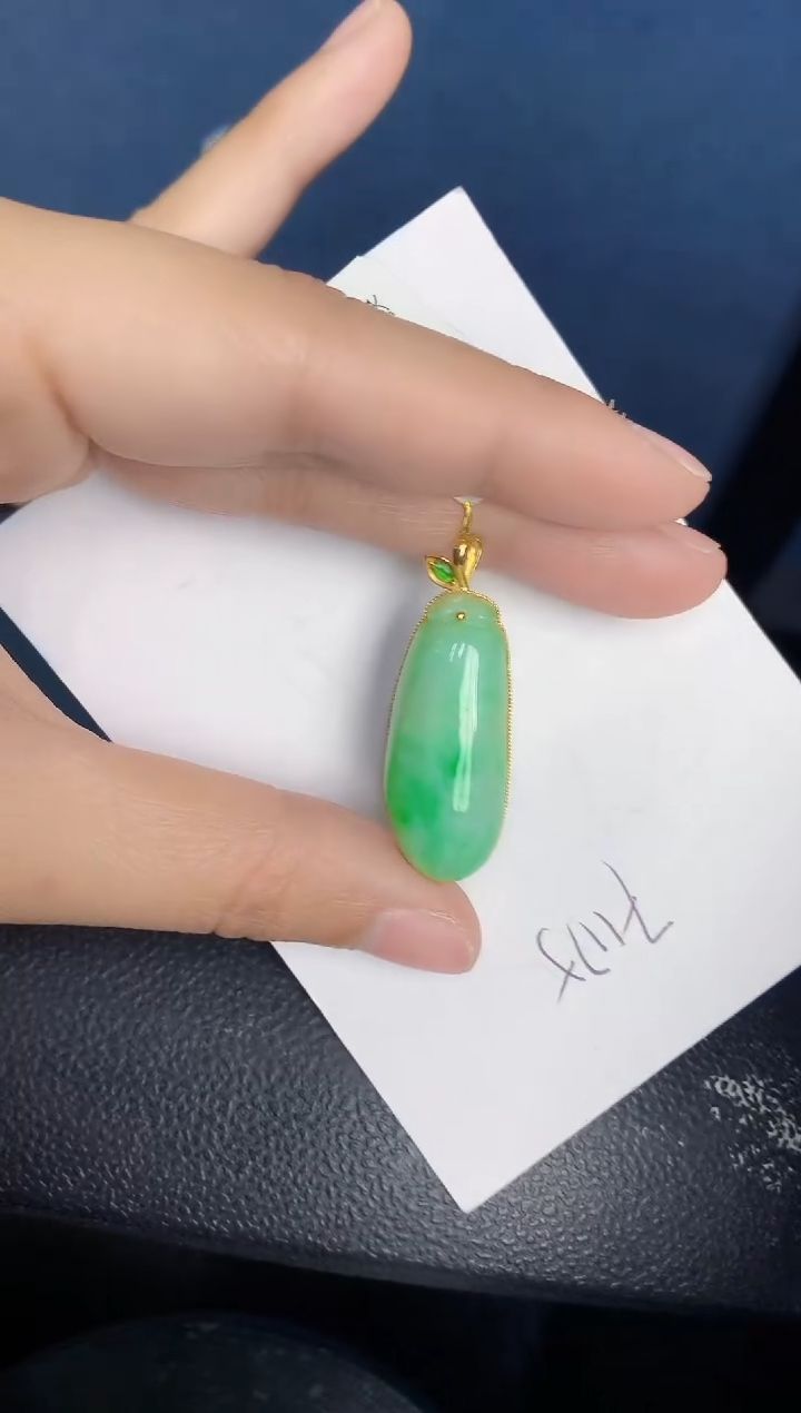 【闪购商品】翡翠颈饰18K金镶嵌000000000