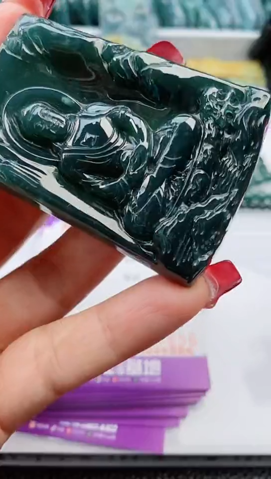 【闪购商品】翡翠颈饰未镶嵌              