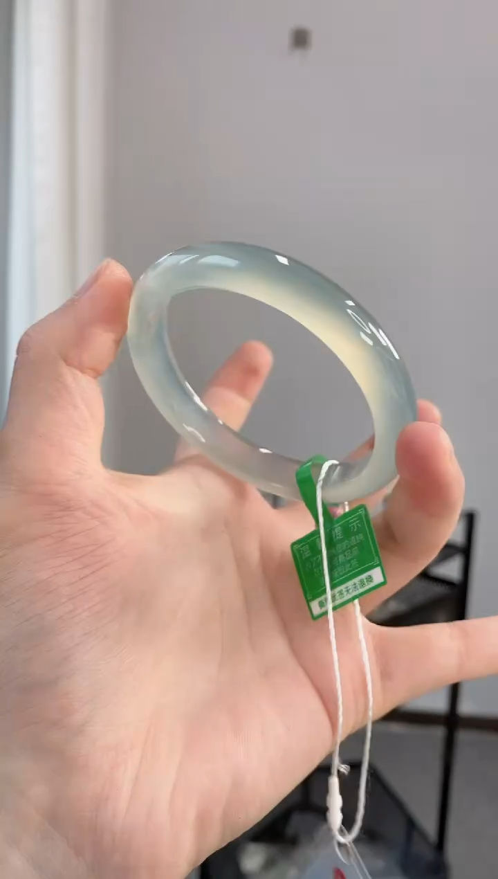 【闪购商品】玛瑙/玉髓手镯未镶嵌58圈