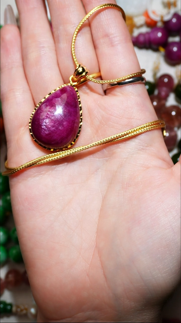 树脂躺***牛吊坠吊坠