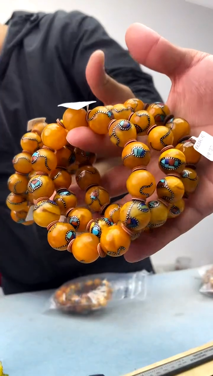 琥珀未镶嵌珠宝奇石假一罚十，多样性发一件040