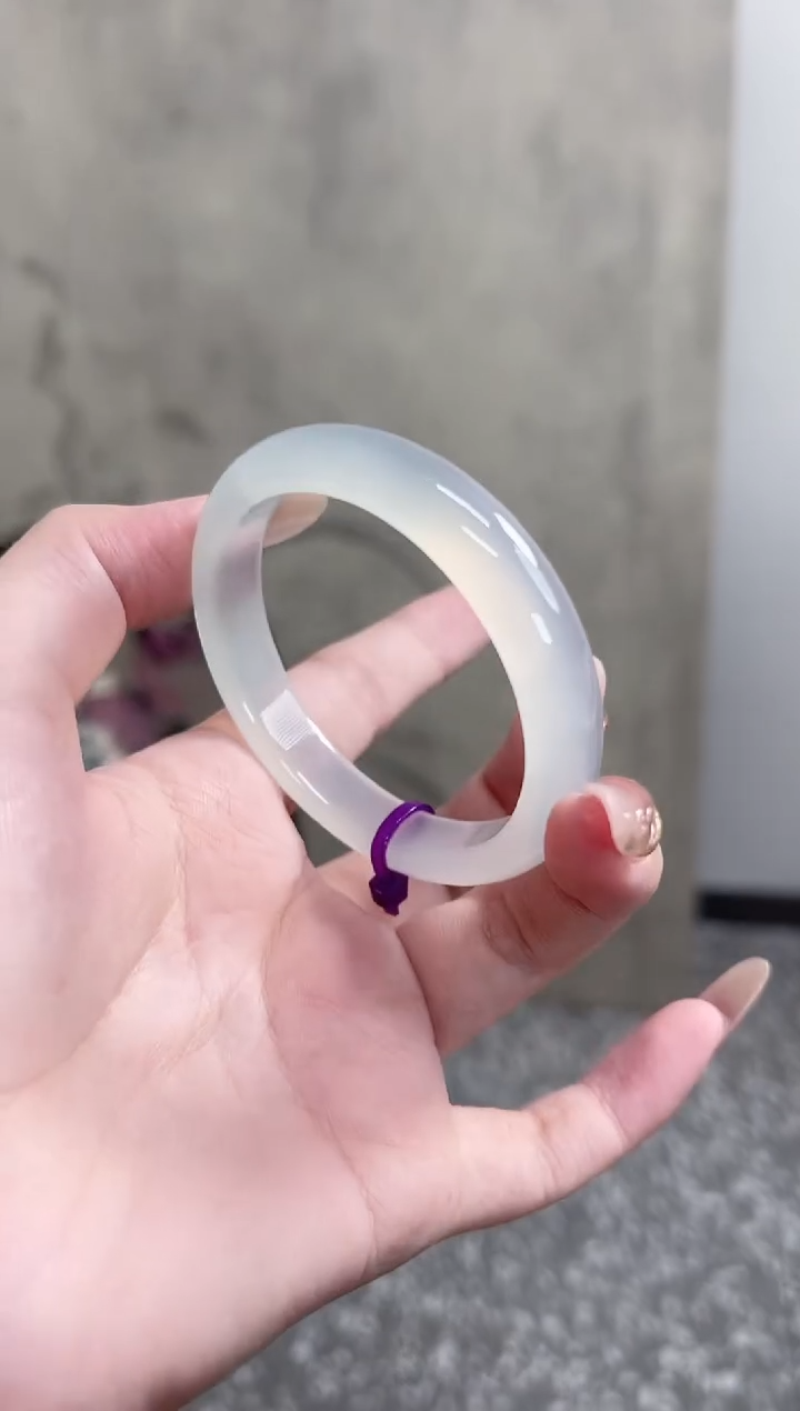 【闪购商品】玛瑙/玉髓手镯未镶嵌50-51圈 需要包容