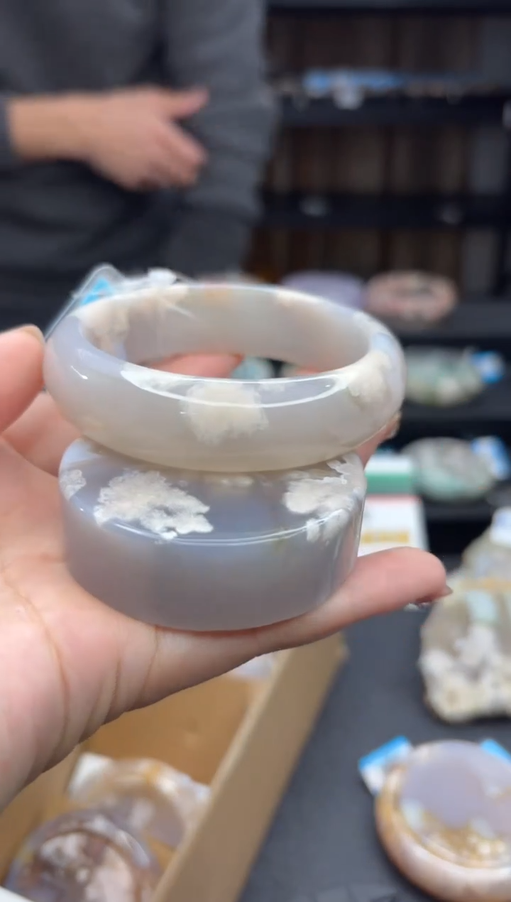 【闪购商品】石英质玉手镯未镶嵌6（58圈赠送镯心）