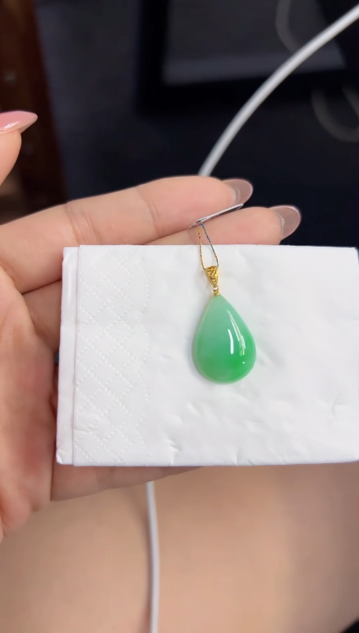 【闪购商品】翡翠18K金镶嵌颈饰Q缅料A货翡翠/支持复检/一件