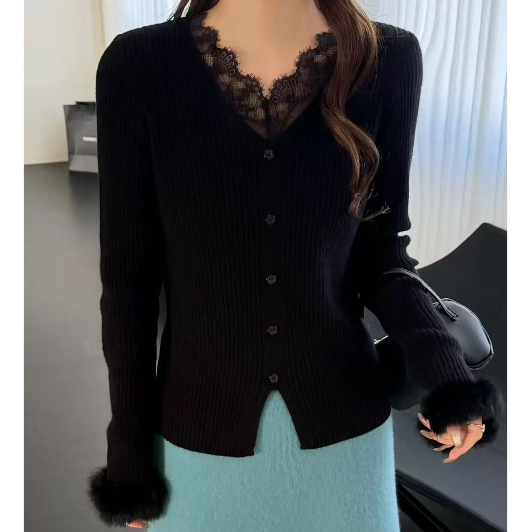 MeiQi 泡菜订单！韩系花朵扣巨显瘦蕾丝拼接领毛毛袖针织衫A4223