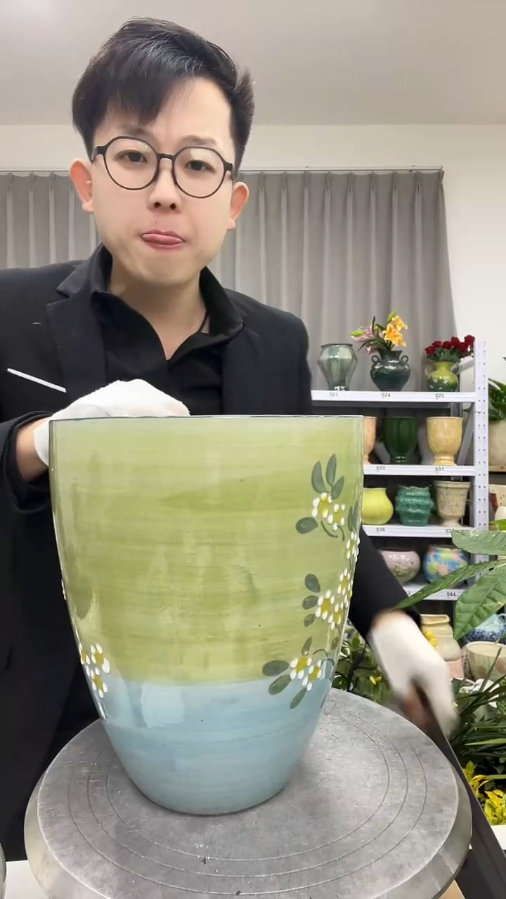 【12.6号】花盆  高： 25 口：21