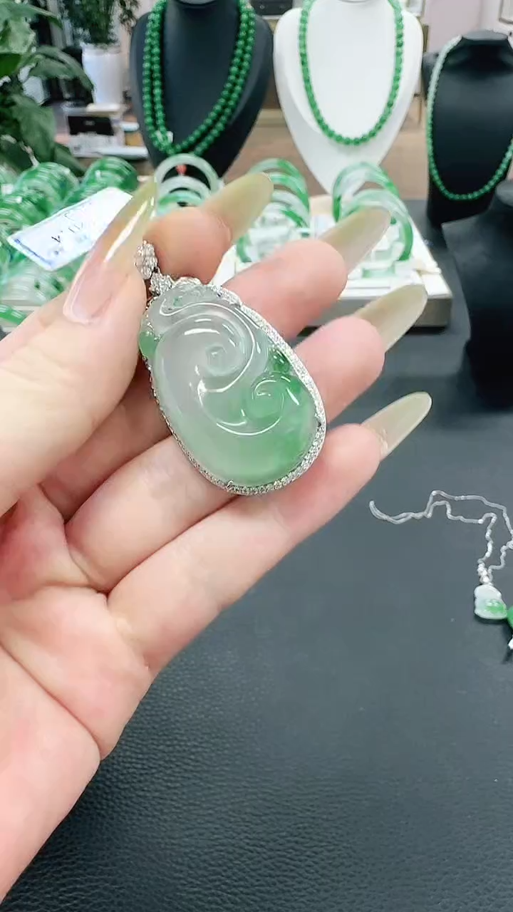 未镶嵌1石英质玉（非洲翠）/7775