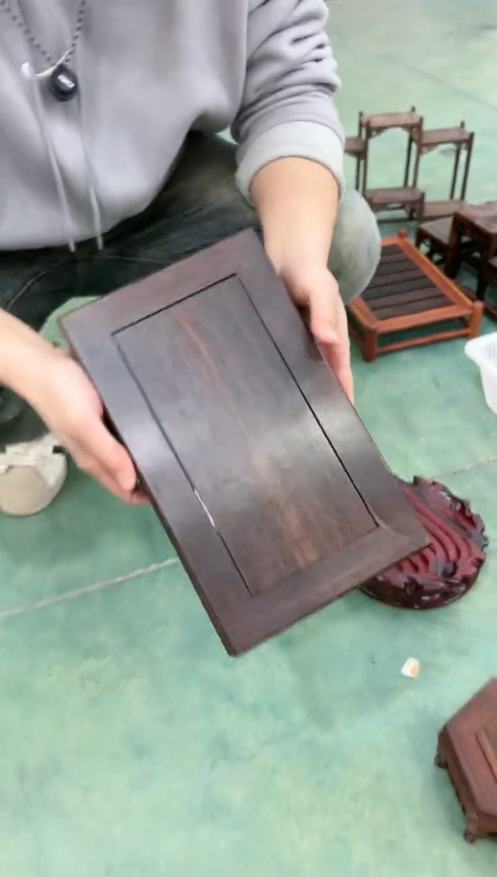 【闪购商品】风车木（黑檀木）微瑕大号弯角长方底座一个