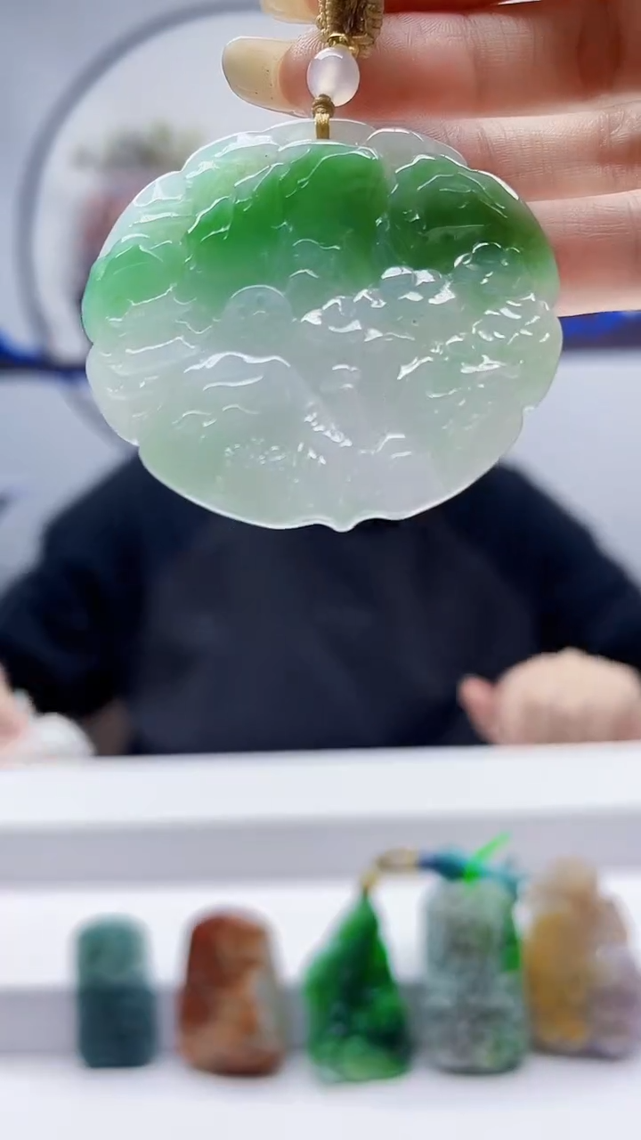 未镶嵌定制翡翠毛货挂件23