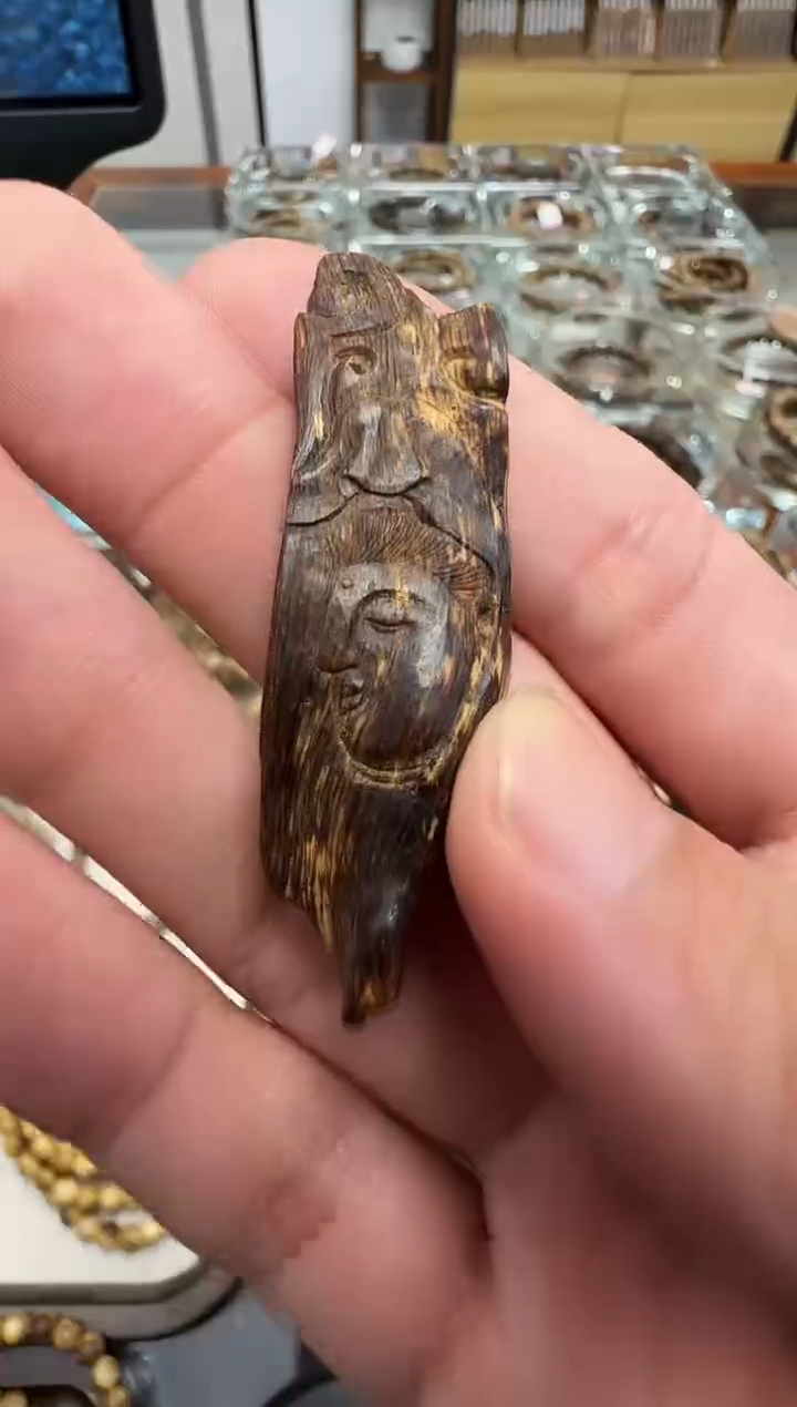 【闪购商品】沉香手把件达拉干沉水3.2克牌子多样性发一沉香