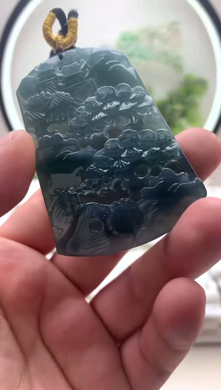 颈饰未镶嵌翡翠山水牌