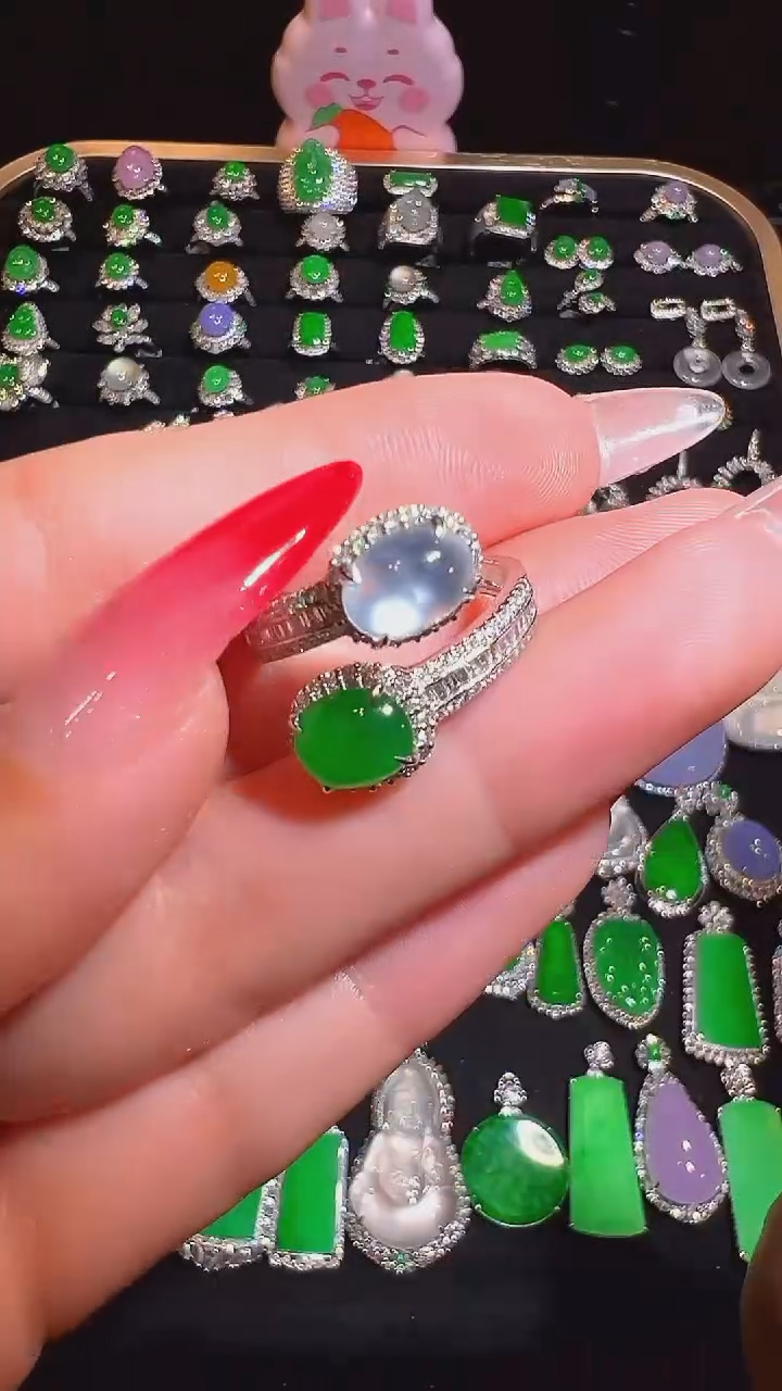 吊坠(不含链)18K金镶嵌翡翠戒指