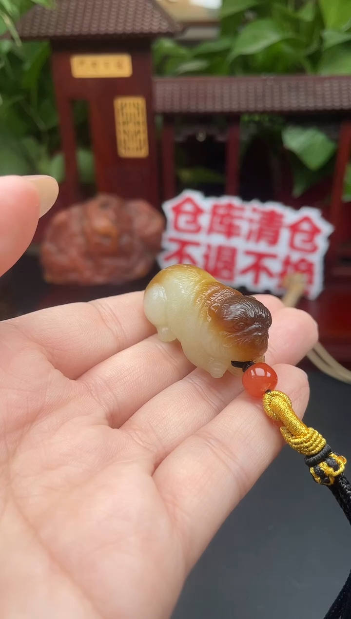 颈饰未镶嵌和田玉吊坠LY23