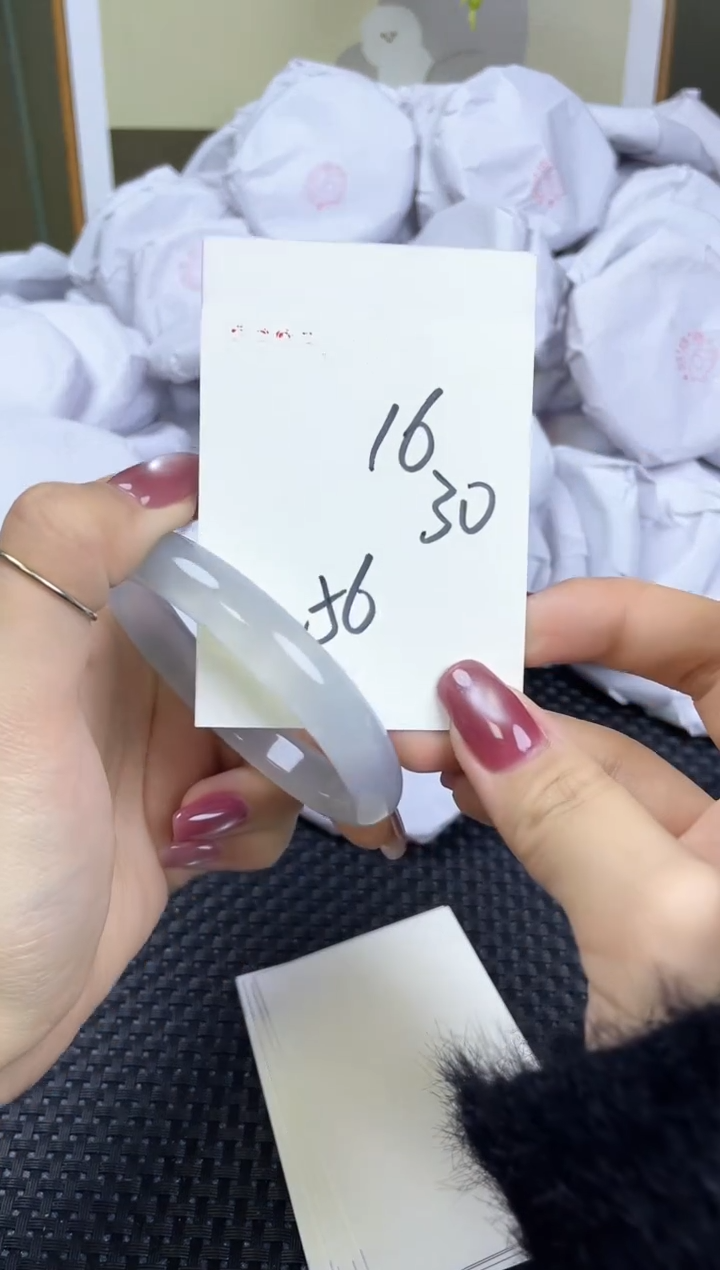 【闪购商品】玛瑙/玉髓手镯未镶嵌16