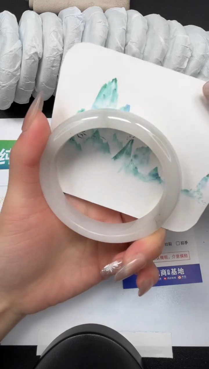 【闪购商品】石英质玉手镯未镶嵌47-62.5