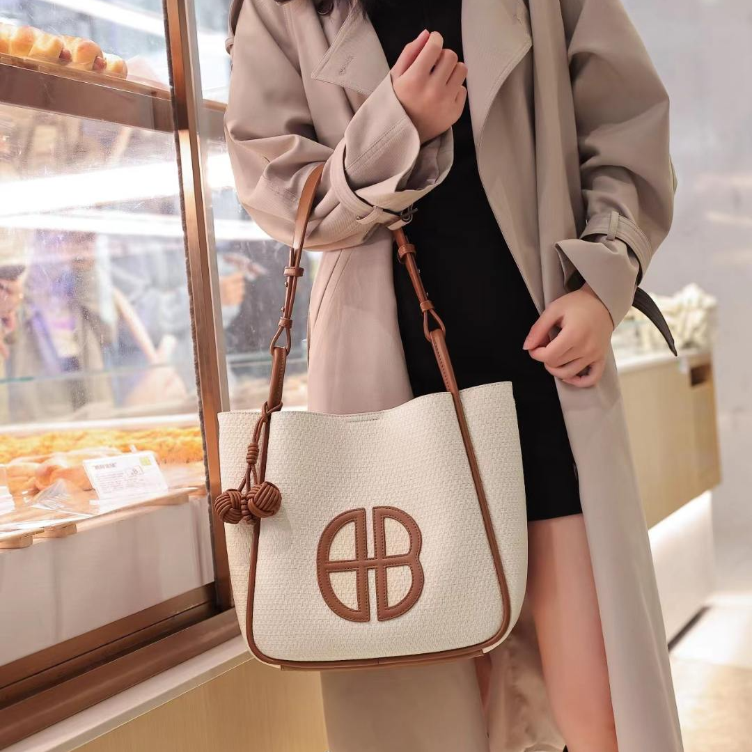 【Show Mi】QYX-222445-米白-轻奢小众时尚百搭女士包sm