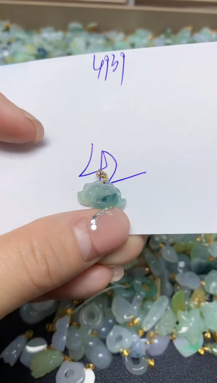 【闪购商品】翡翠挂件18K金镶嵌 天然翡翠A货