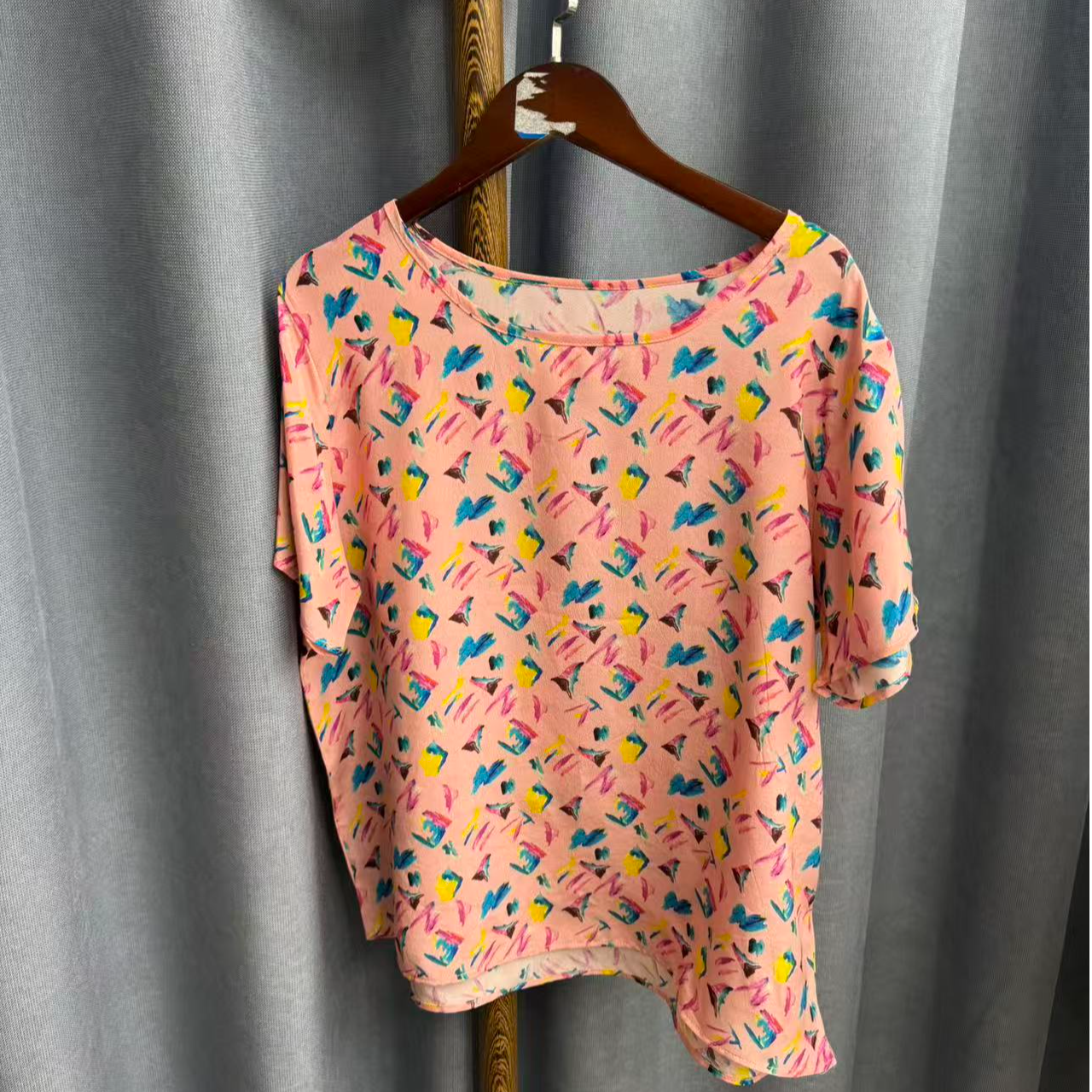 秋季新款休闲时尚圆领桑蚕丝短袖上衣女H596