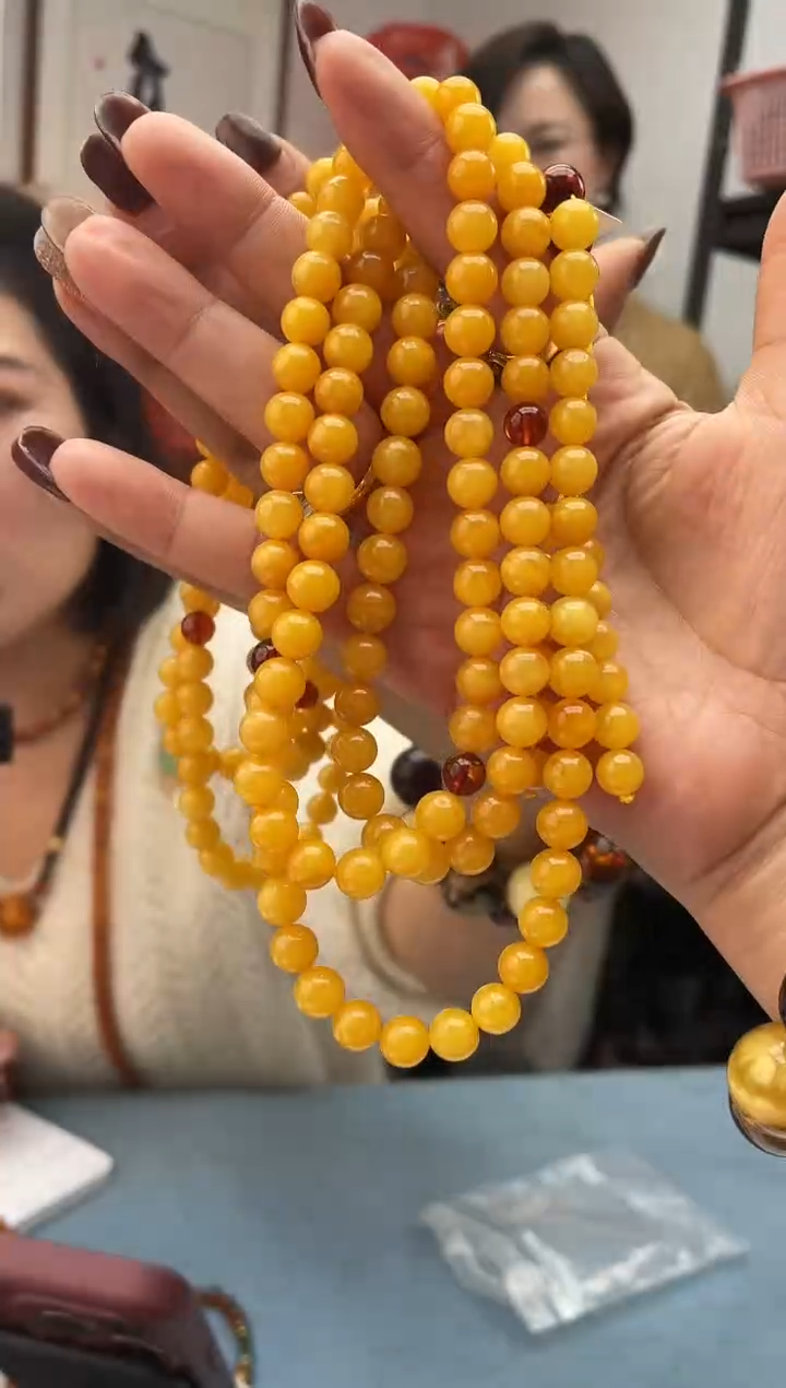 【闪购商品】琥珀珠宝奇石未镶嵌8 037 发一件