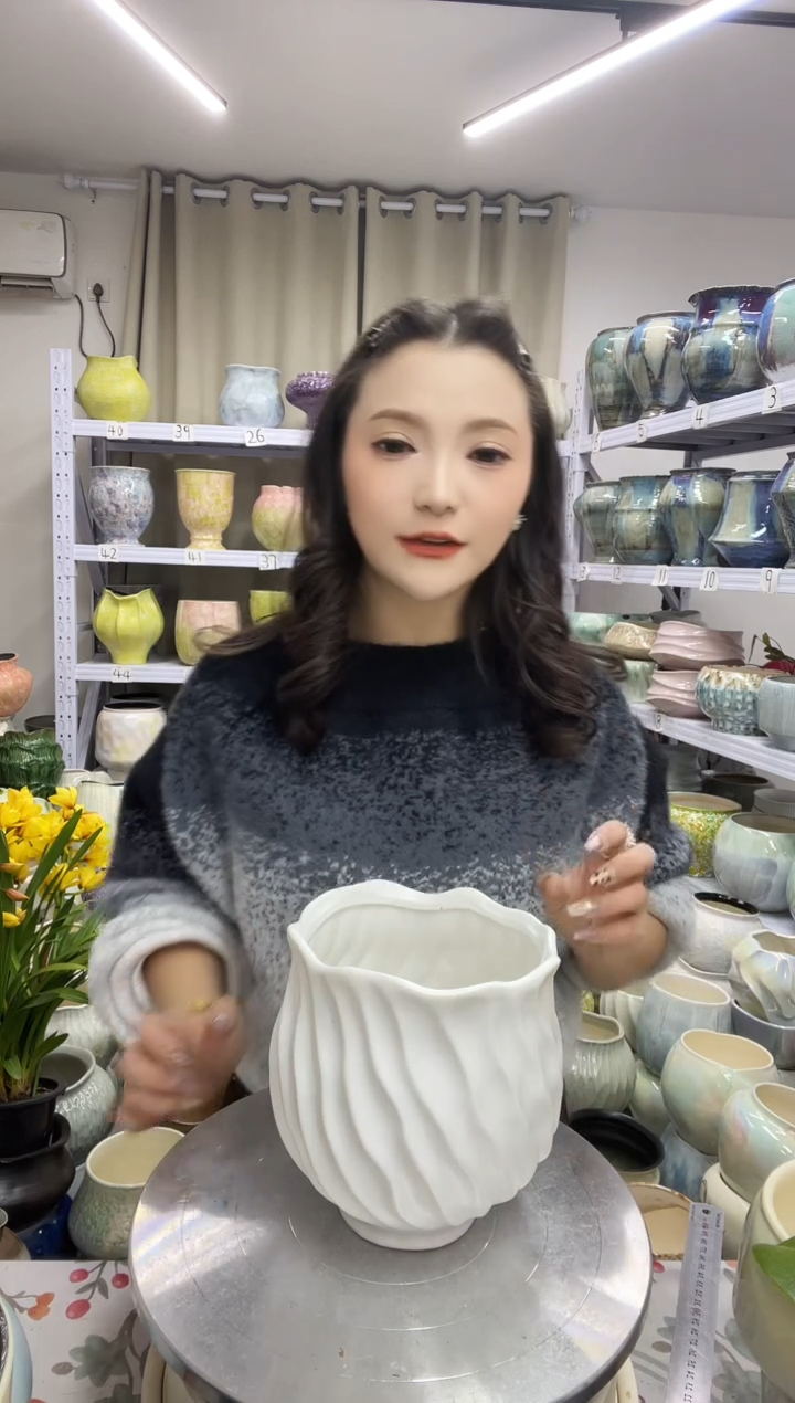 【花盆链接】  高 ：17 口：13