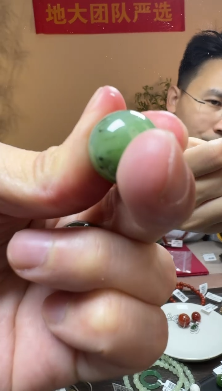 吊坠(不含链)未镶嵌和田玉约16mm碧玉大颗粒单珠吊坠