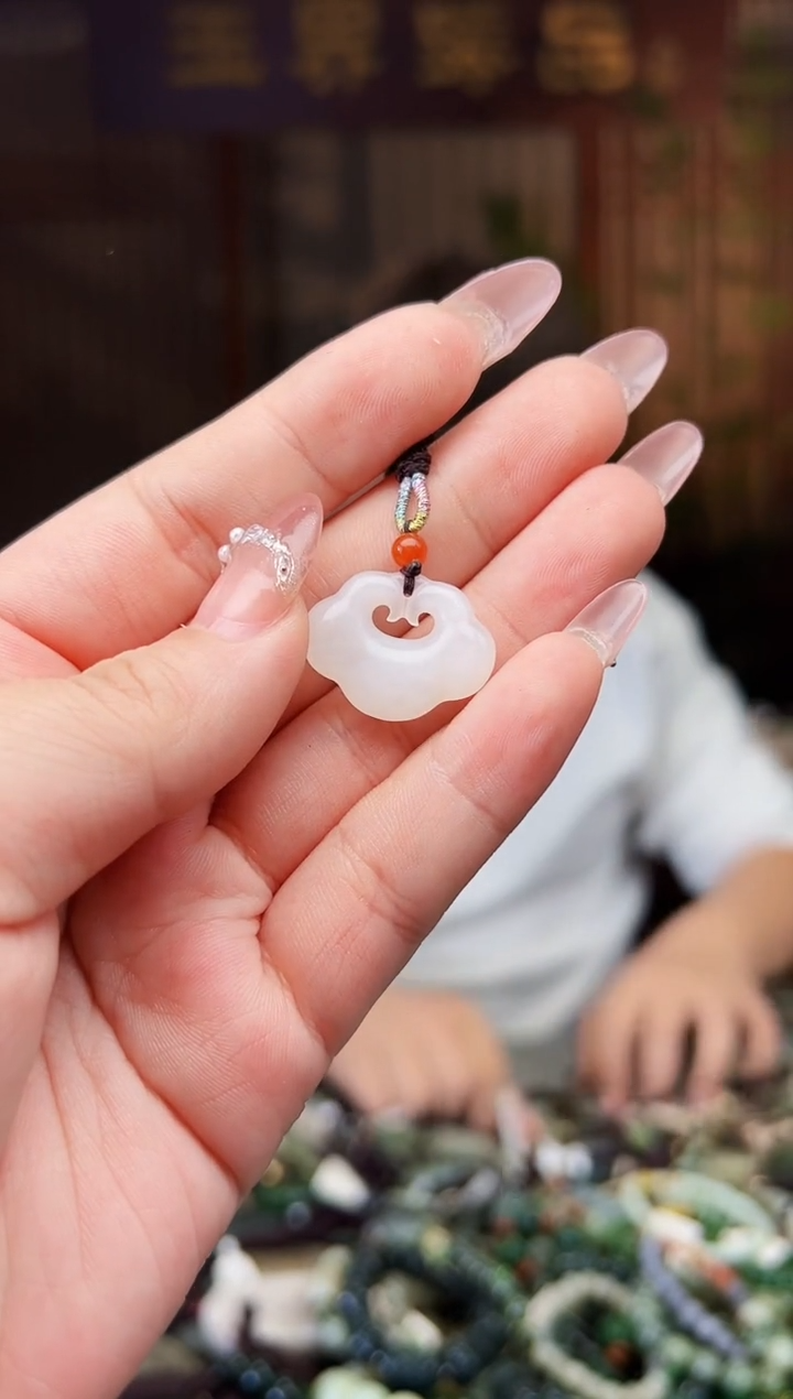 【闪购商品】和田玉颈饰未镶嵌多样性发一