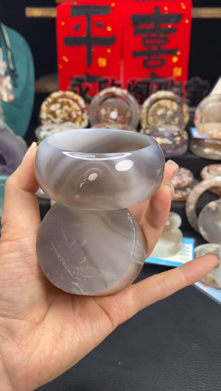 【闪购商品】石英质玉手镯（圆镯）未镶嵌55