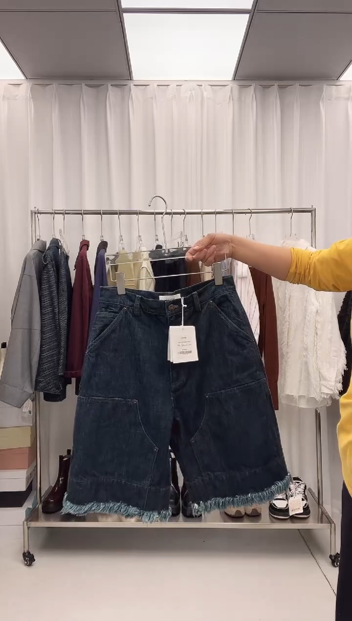 编号022 ethor 25新款  牛仔短裤  福福待开价